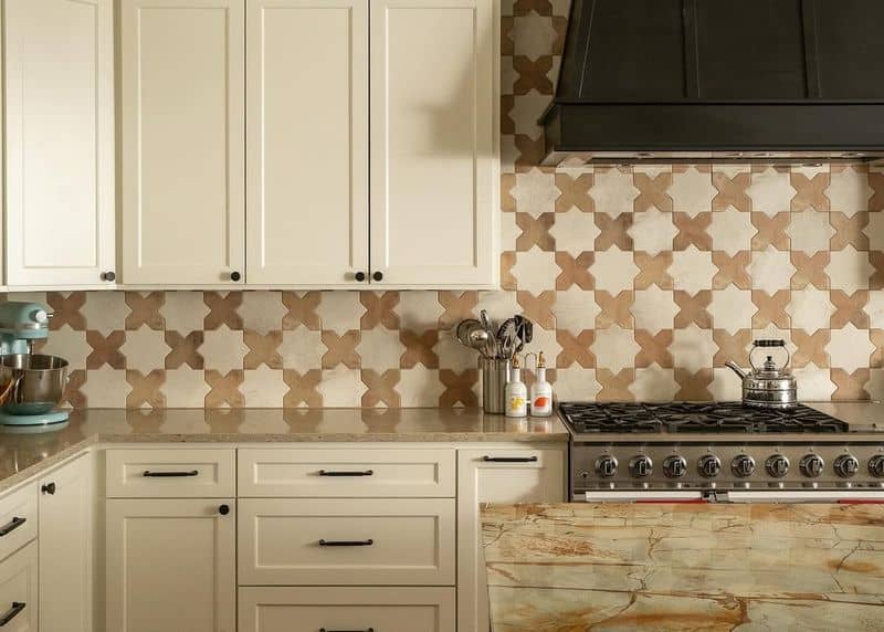 Arabesque Accents