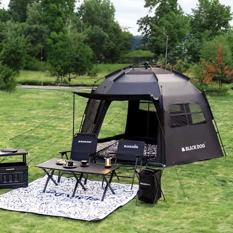 Blackout Tent
