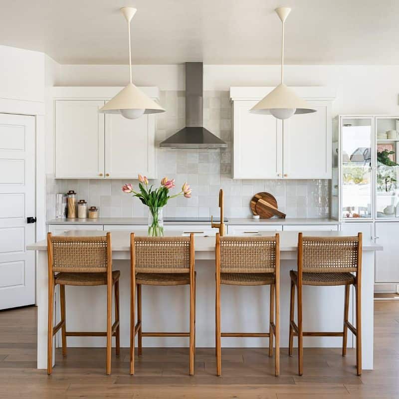 Blend Modern and Traditional Styles