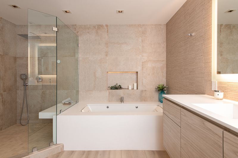 Built-In Tub: Custom Fit