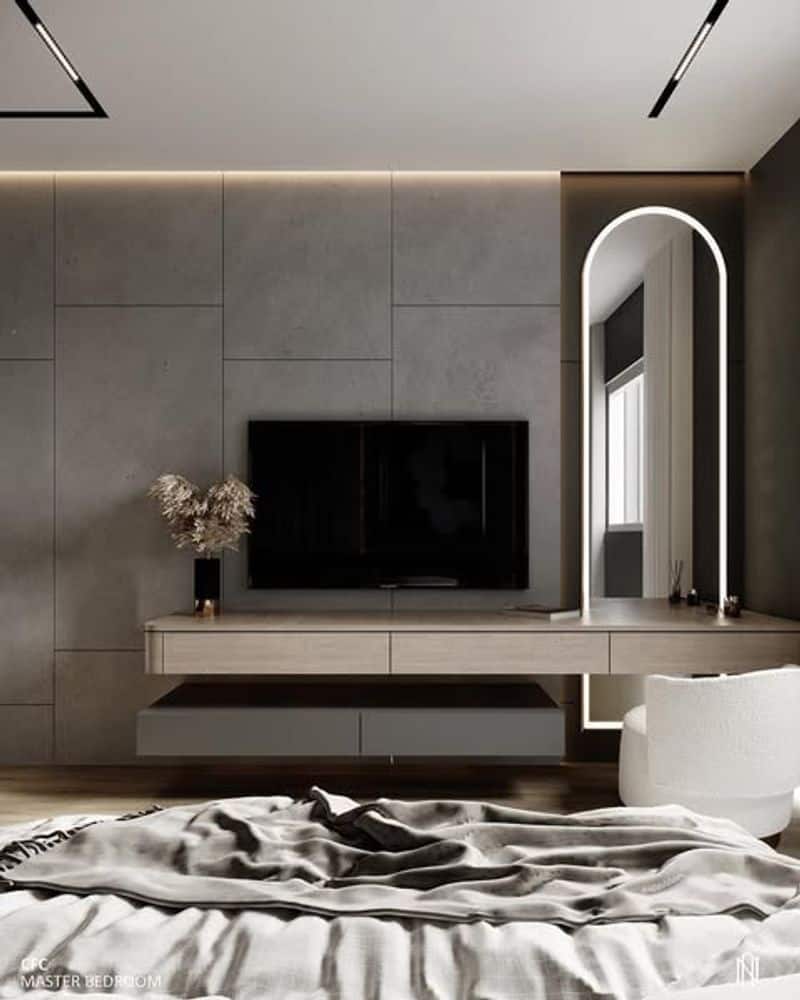 Clashing with Minimalism