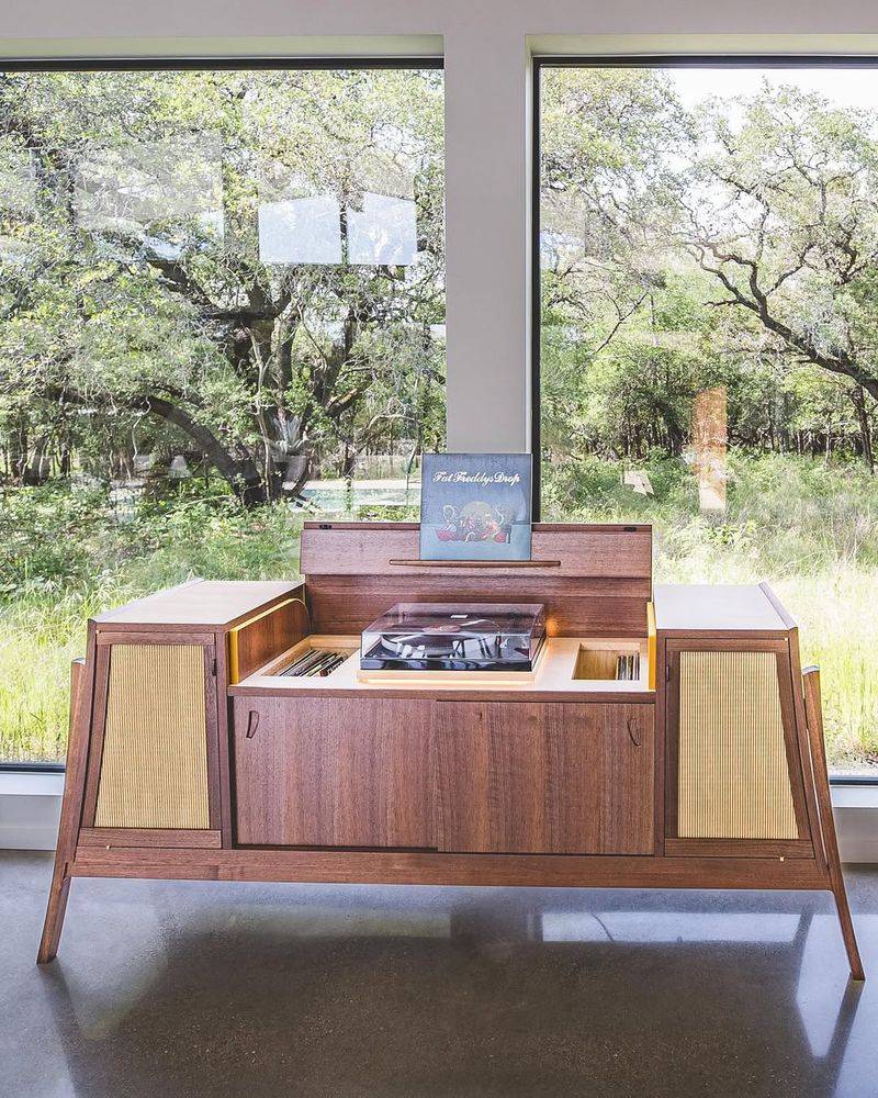 Console Record Players