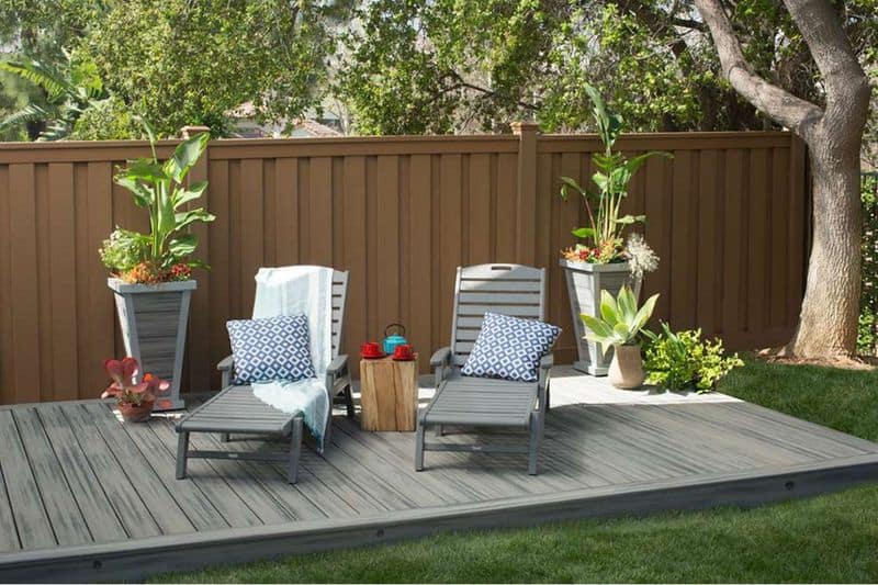 Minimalist Deck Design