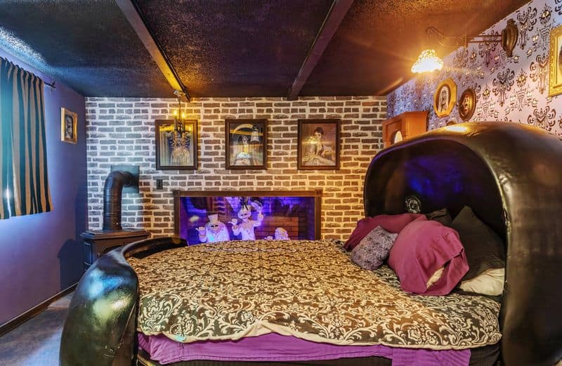 Haunted Mansion Suite
