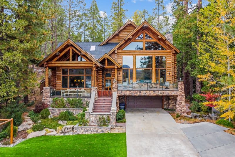 Lakeside Cabin