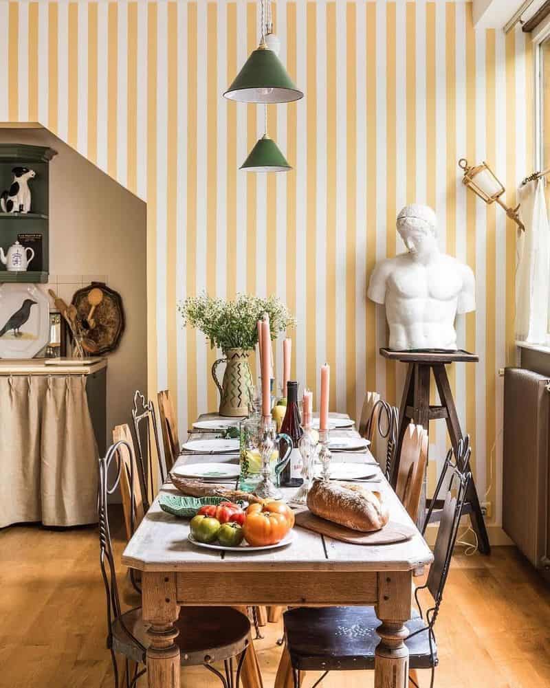 Dining Area Sophistication