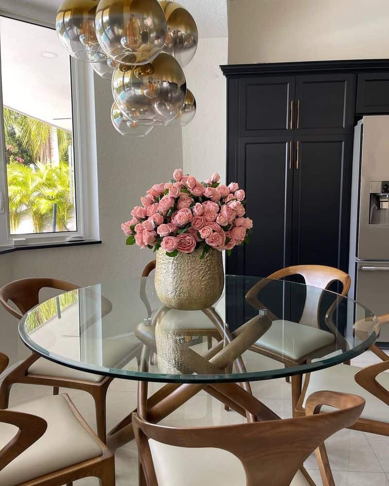 Display Fresh Flowers