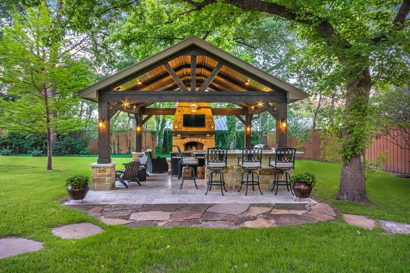 Rustic Outdoor Kitchen