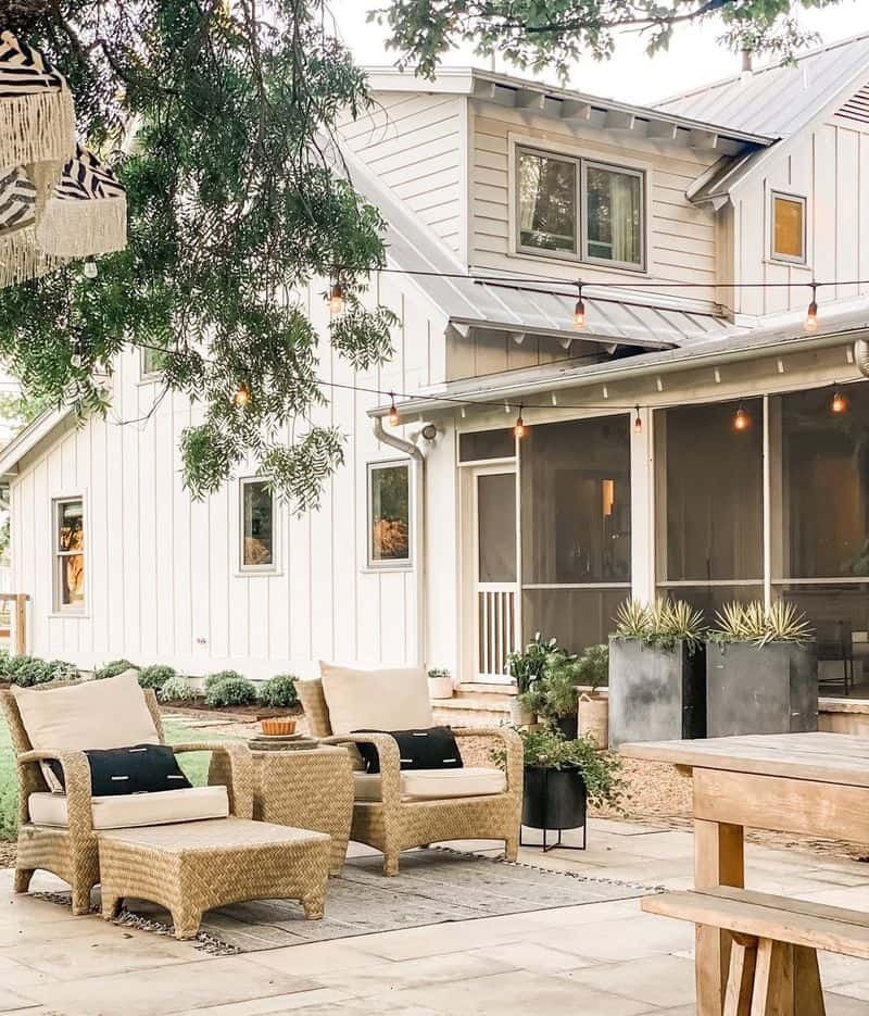 Farmhouse Vibes Porch