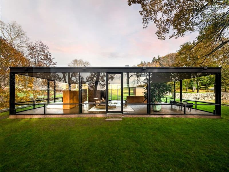 Glass House, New Canaan, Connecticut, USA