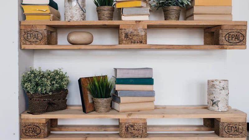 Pallet Wood Shelves