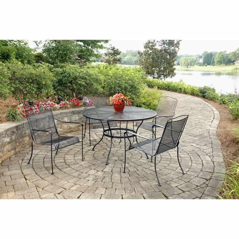 Lowe’s Garden Treasures Round Patio Table