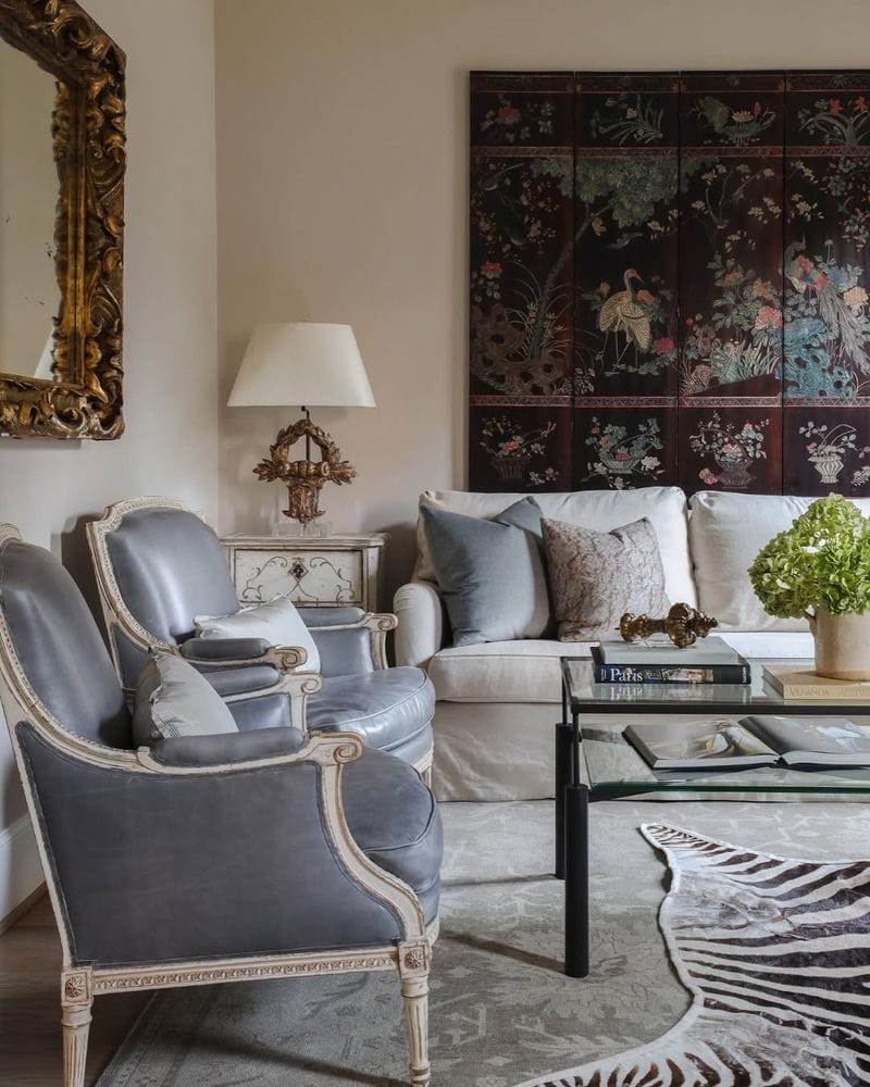 Ignoring the Textures in the Room