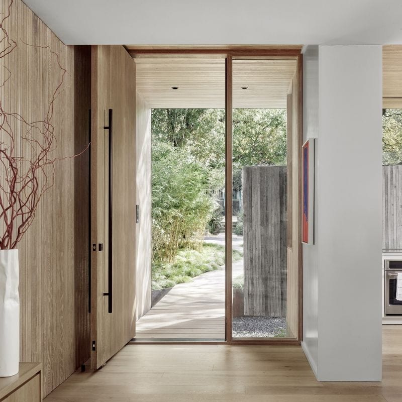 Seamless Indoor-Outdoor Connection