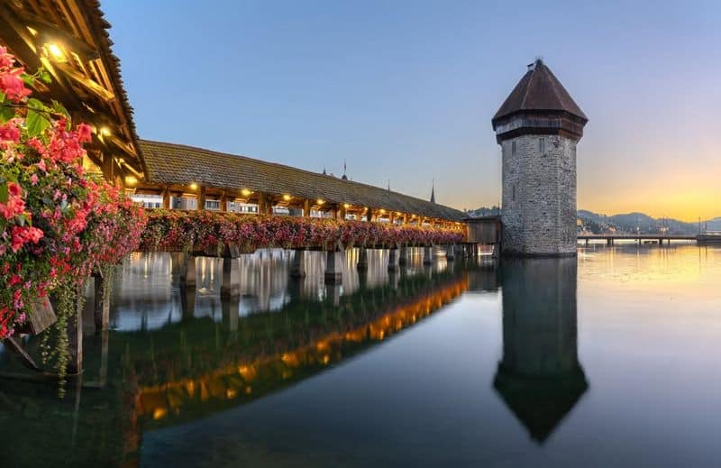 Kapellbrücke (Chapel Bridge) – Lucerne, Switzerland