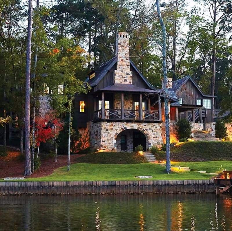 Lakeside Serenity