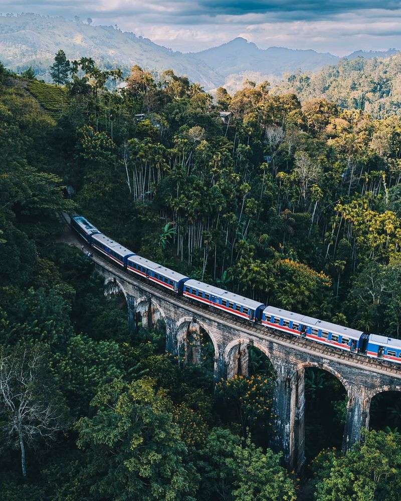 Nine Arches Bridge, Sri Lanka