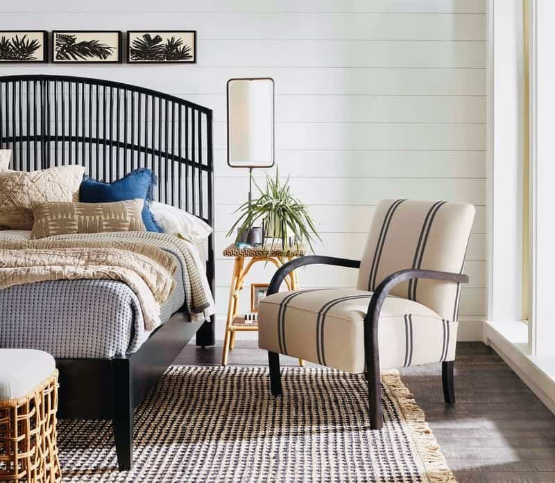 Accent Chairs
