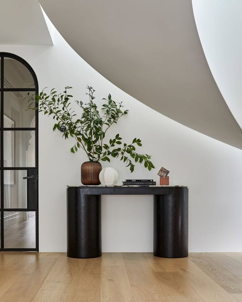 Modern Minimalist Marvel