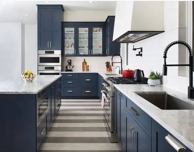 Navy Blue Elegance