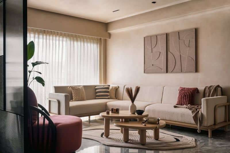 Neutral Transitional Style