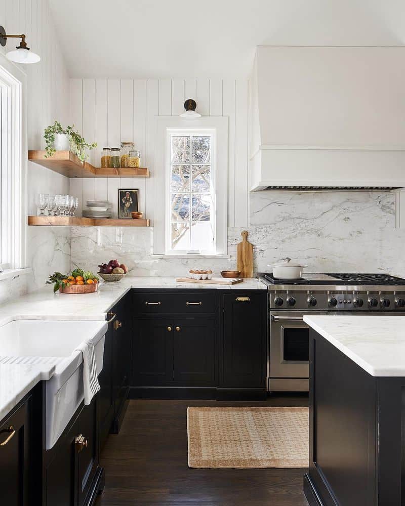 Onyx Opulence