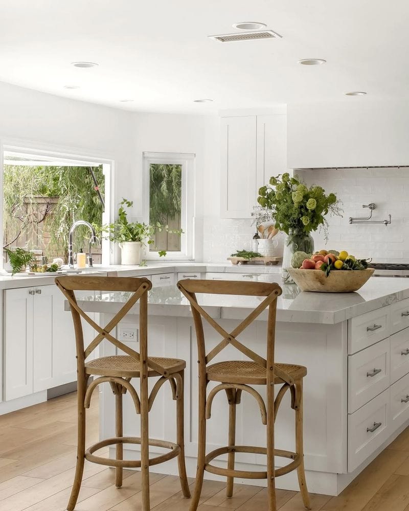 Opt for Minimalist Design