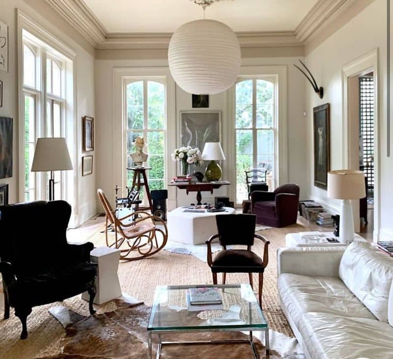 Opt for Neutral Color Palettes