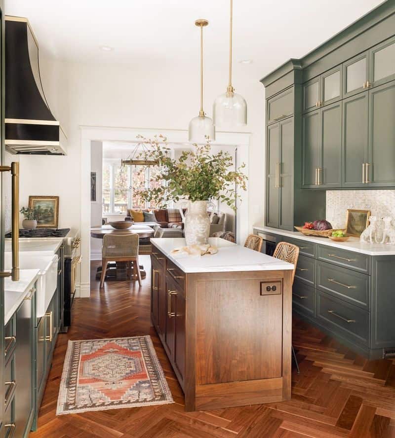 Opt for Warm, Earthy Tones