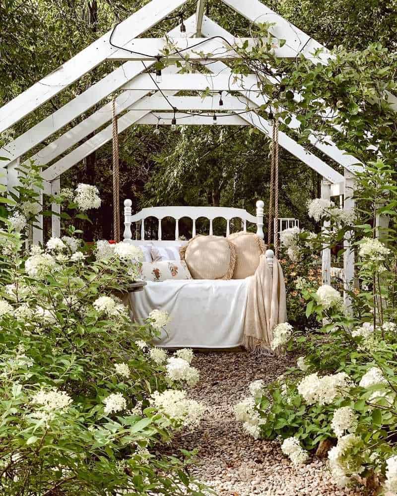 Outdoor Seating Nook