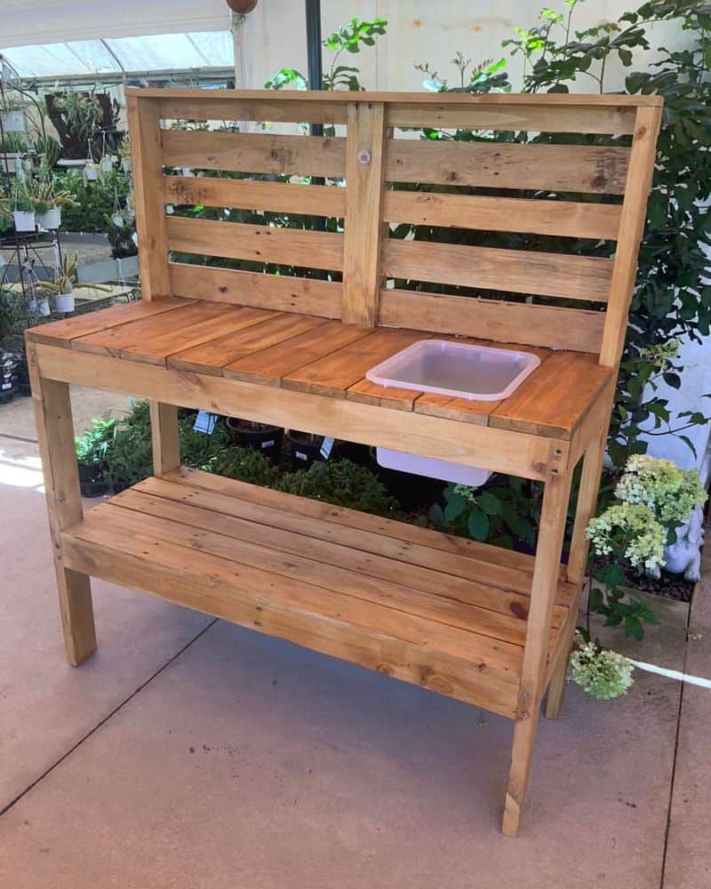 Pallet Potting Bench