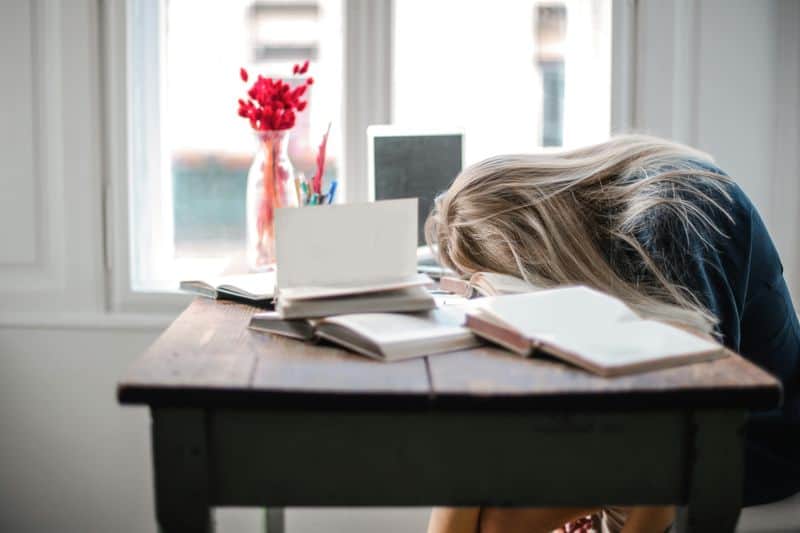 Procrastinating Small Tasks