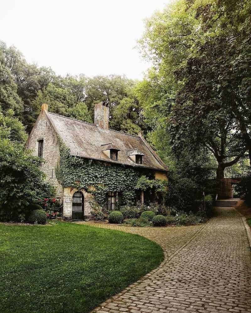 Quaint Cottage