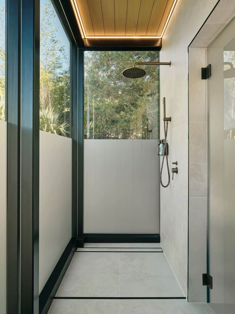 Luxurious Material Selection