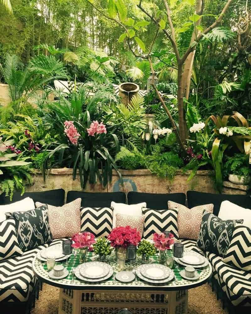 Secret Garden Room