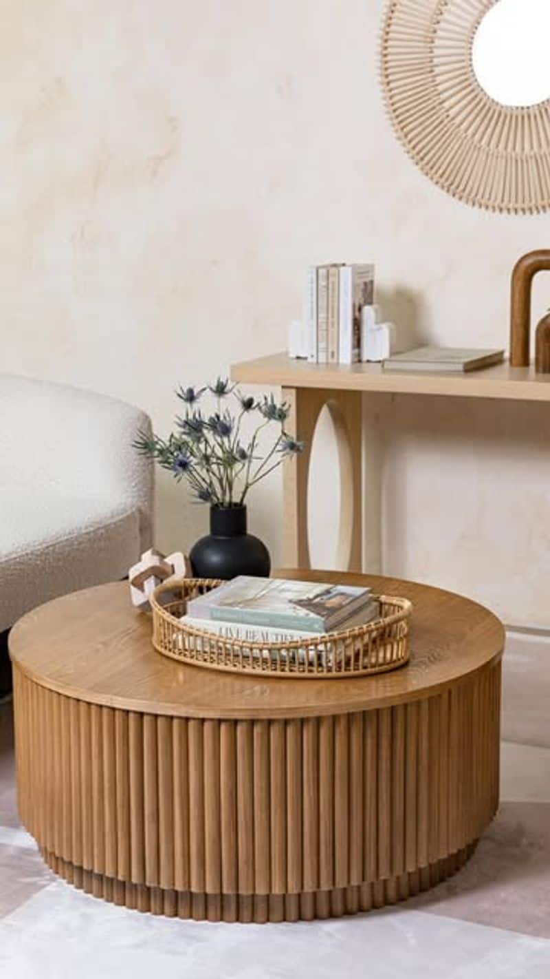 The Chic and Compact
