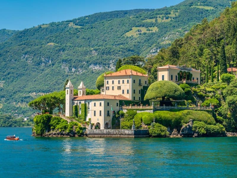 Villas on Lake Garda, Italy