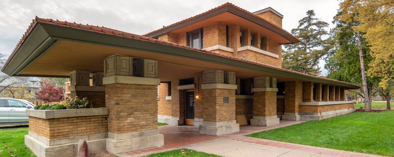 The Frank Lloyd Wright Allen House