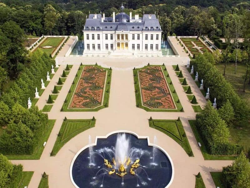 Chateau Louis XIV, Paris, France