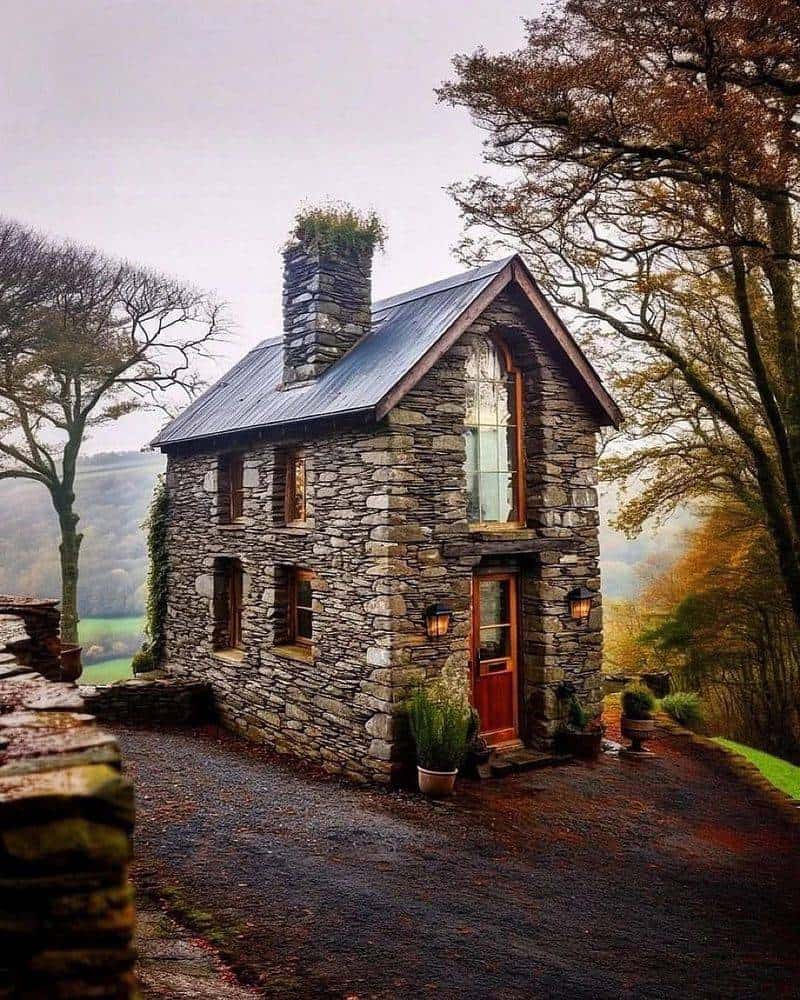 Tiny Cottage