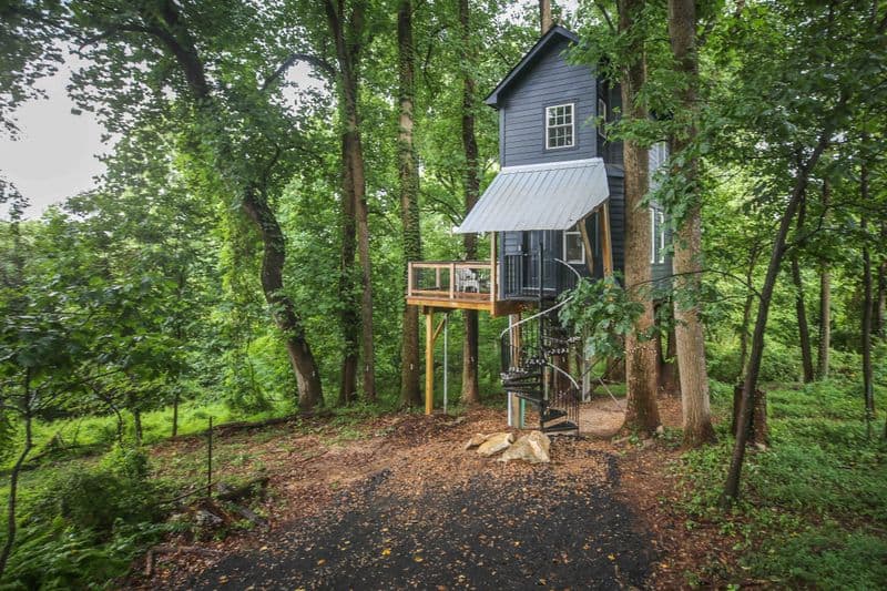 Treehouse in the Sky, Virginia, USA