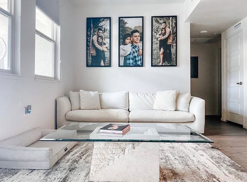 Valyōu Feathers Sofa