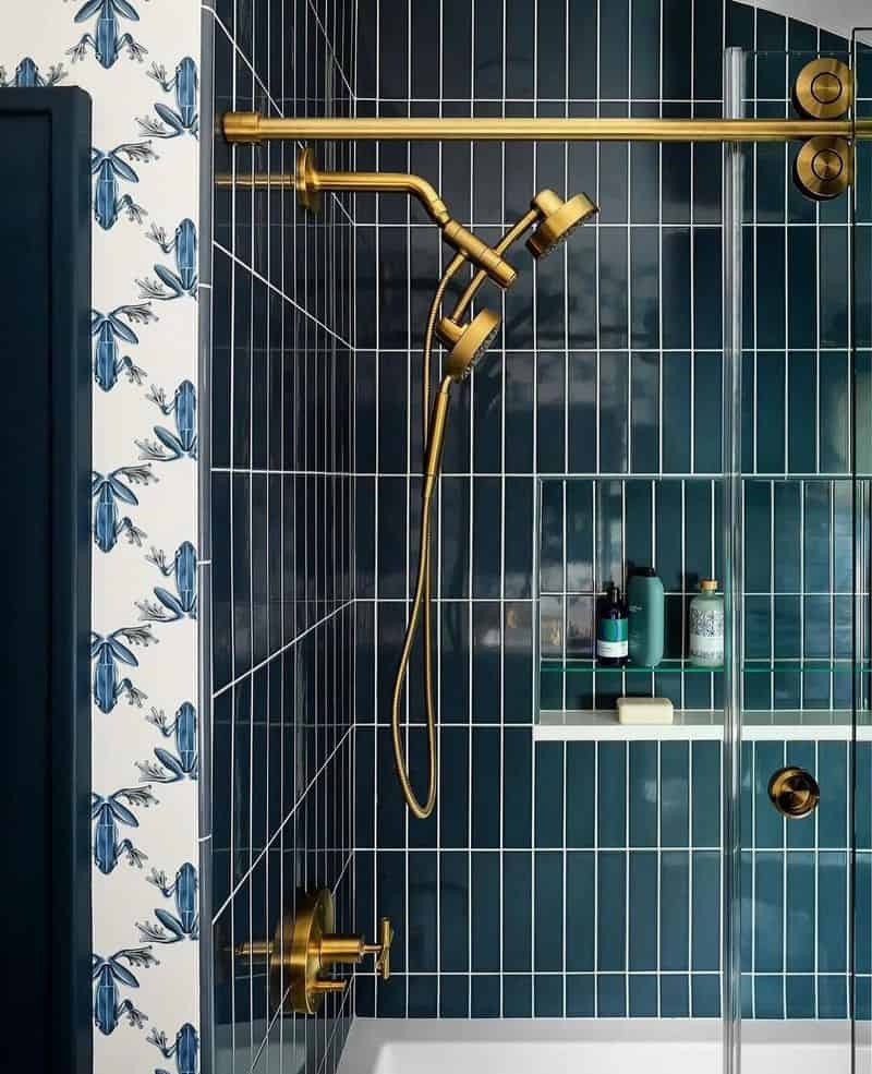 Vertical Wallpaper or Tiles