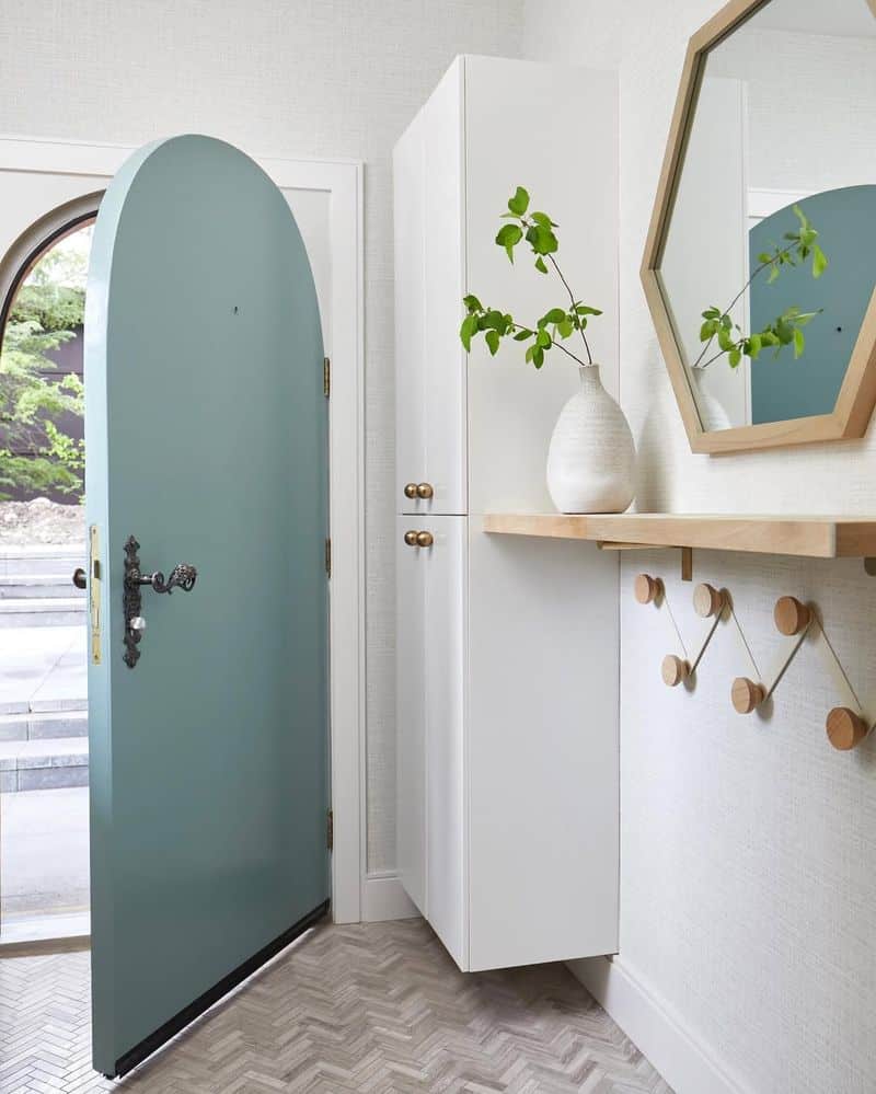 Wall-mounted Shelves