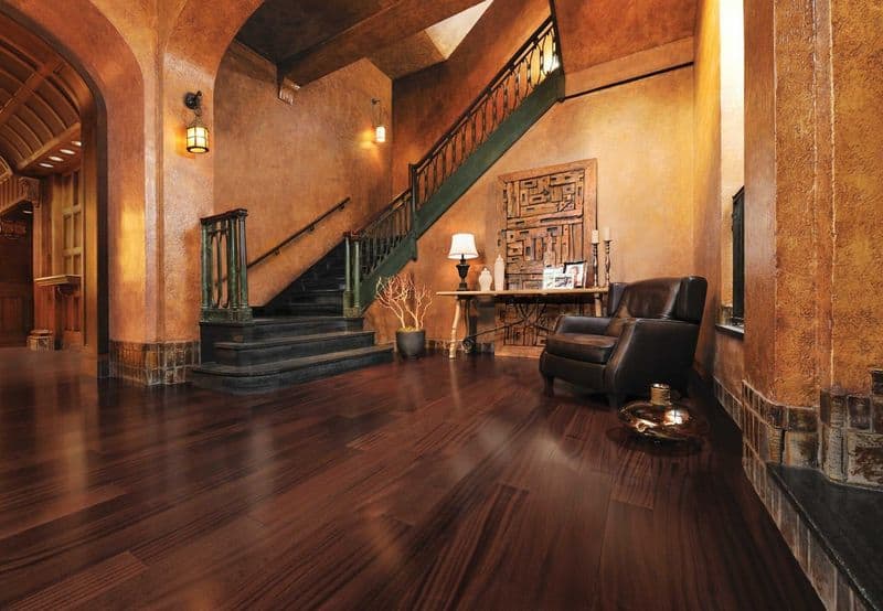Elegant Mahogany