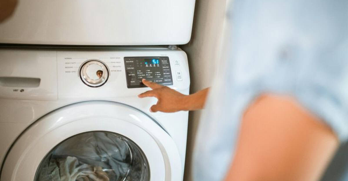 If Your Laundry Smells Like Mouldy Wet Towels, Try These 10 Simple Fixes!