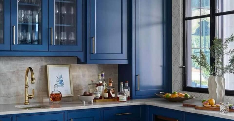 These 10 Blue Kitchen Cabinet Ideas Are Stunning – DecoFond