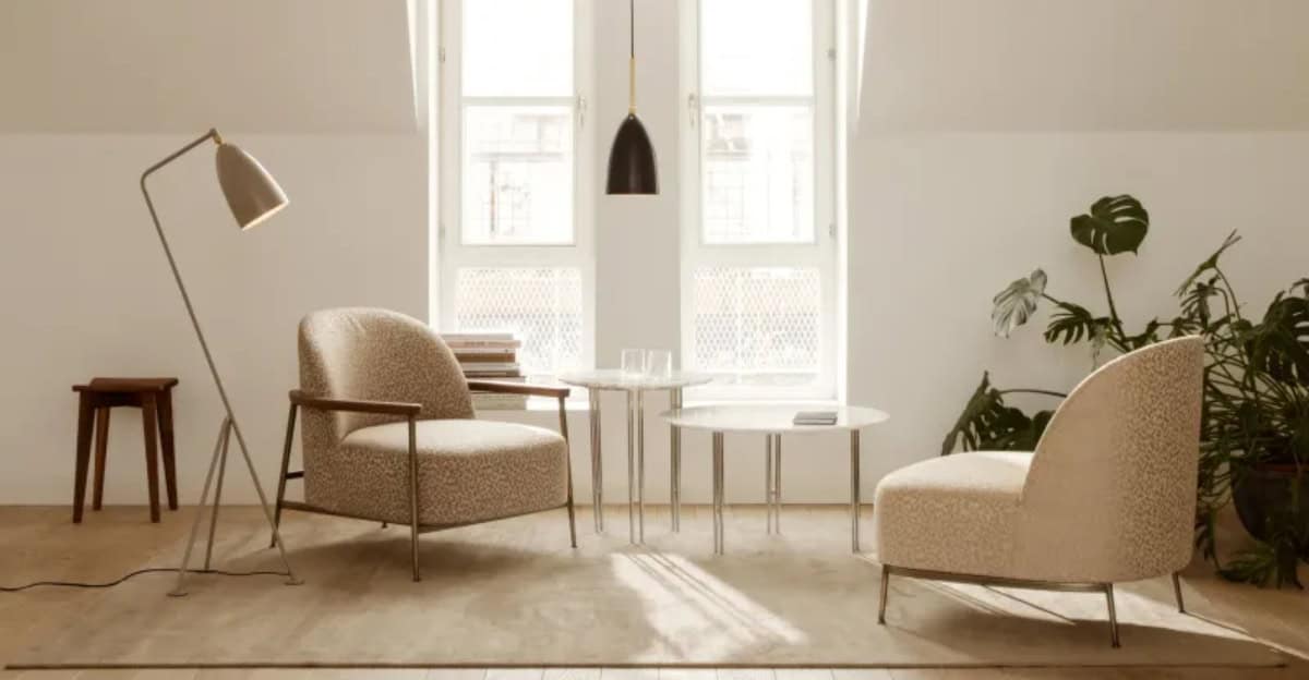 low-slung-lounge-chairs