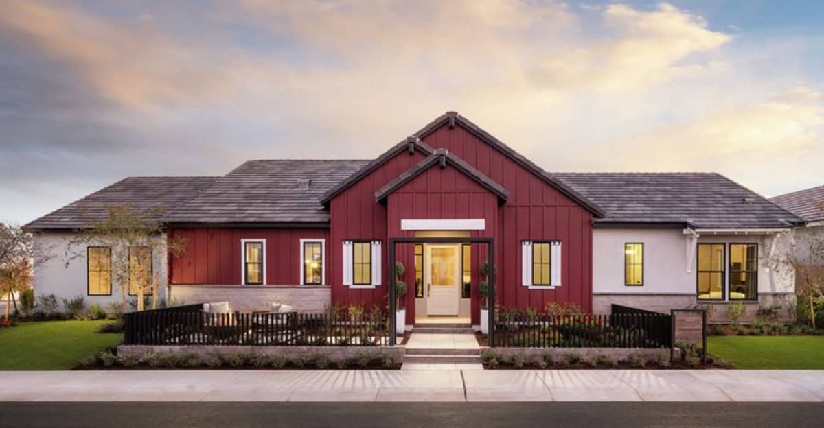 single-story-farmhouse