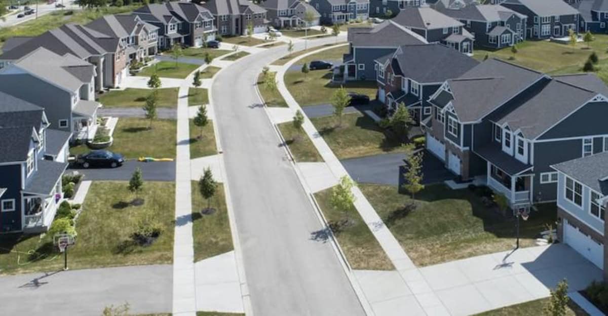 10 Things That Make Real Estate Pros Think Twice About Buying A Home